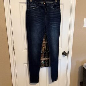 Judy Blue Dark Wash Skinny Jeans. Size 15/32. Great condition.